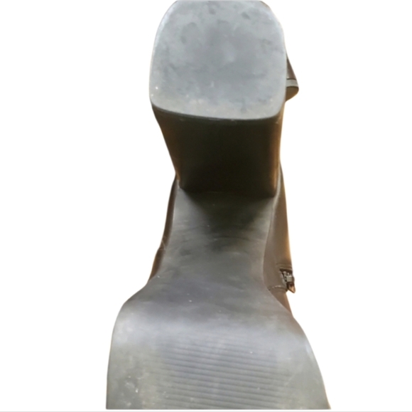 Steve Madden platform booties - Picture 7 of 7